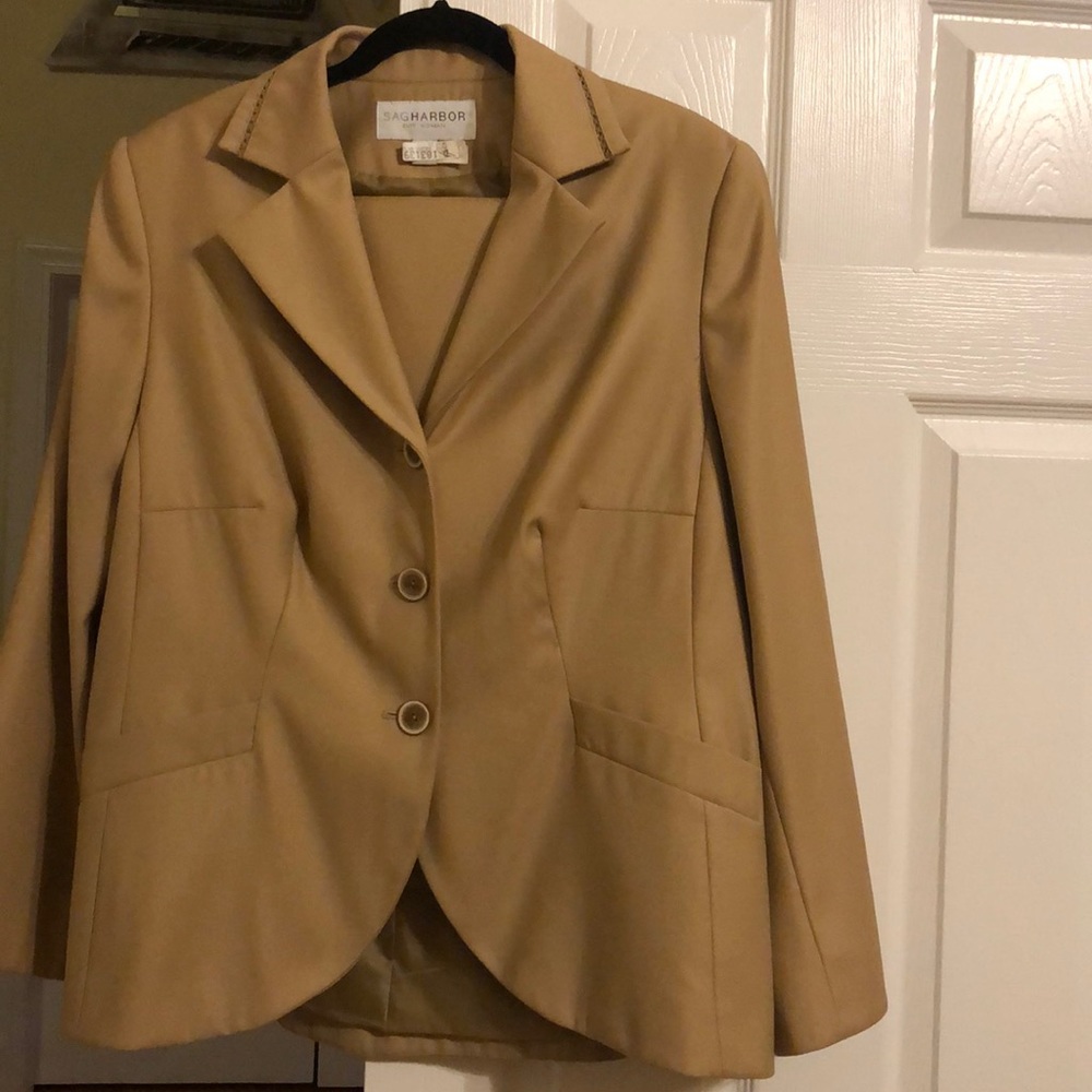 Suit set